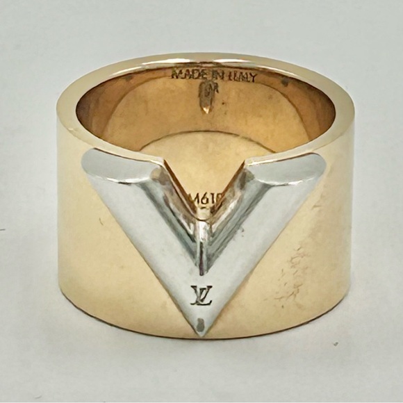Louis Vuitton Essential V Gold & Silver Ring - Picture 7 of 11